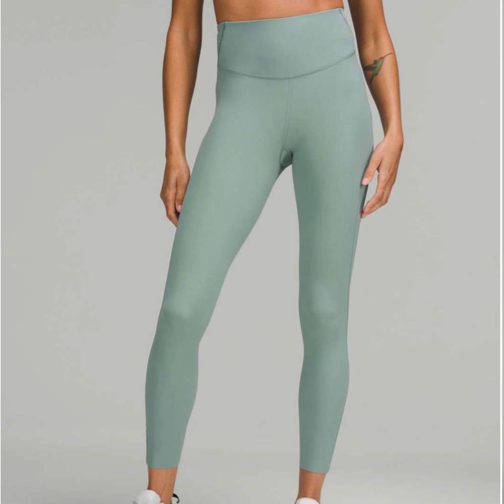 Lululemon Base Pace High-Rise Tight 25"